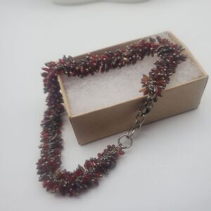 Gorgeous garnet‎ chip bracelet